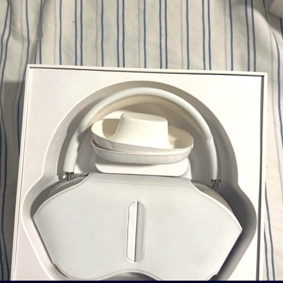 I’m selling them because I don’t used them anymore